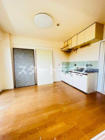 大阪市東淀川区西淡路３丁目の賃貸マンションの収納