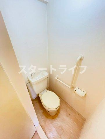 大阪市東淀川区西淡路３丁目の賃貸マンションのトイレ