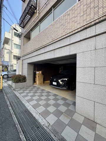 ワコーレシティオ神戸の駐車場