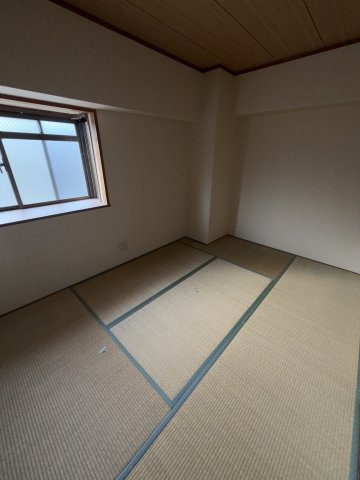 ハピネス東須磨の和室