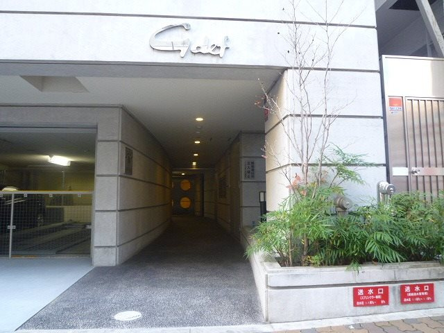 ジークレフ神戸元町のエントランス