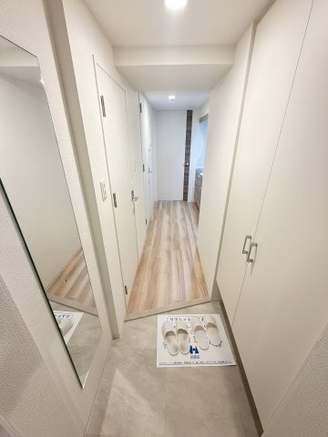 セレニテ神戸ミラクの玄関