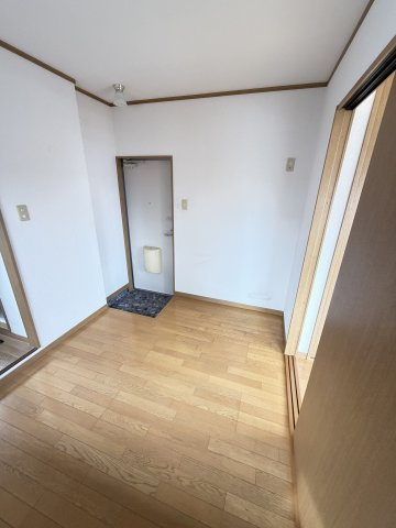 モンテ春日野の洋室