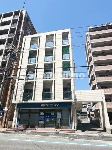 プティ・ア・プティの外観