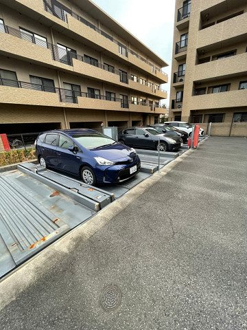 ハイツ甲四公園の外観