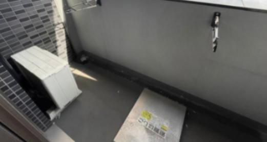 プレサンス松屋町駅前のバルコニー