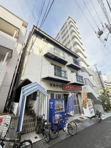 ハイツ生田の外観