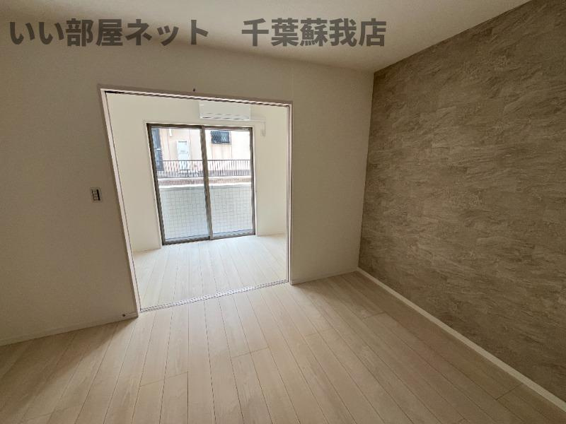(仮称）桜木北2丁目共同住宅の居間・リビング|こちらのリビングで趣味の時間をお楽しみください
