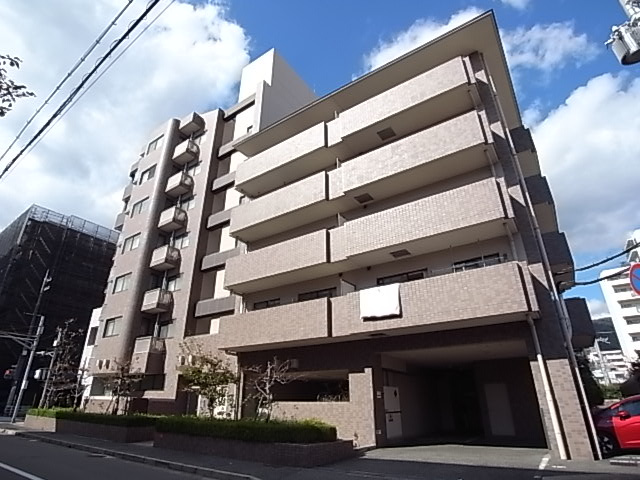 プラザインペリアルの外観