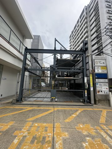 リヴィエールシャンの駐車場