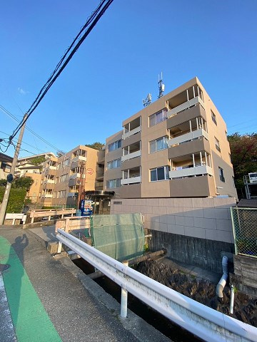 リアライズ新甲陽Ⅱの外観