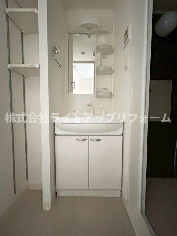 ファーストフィオーレ神戸湊町の洗面所