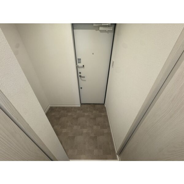 ノワール八代本町の玄関
