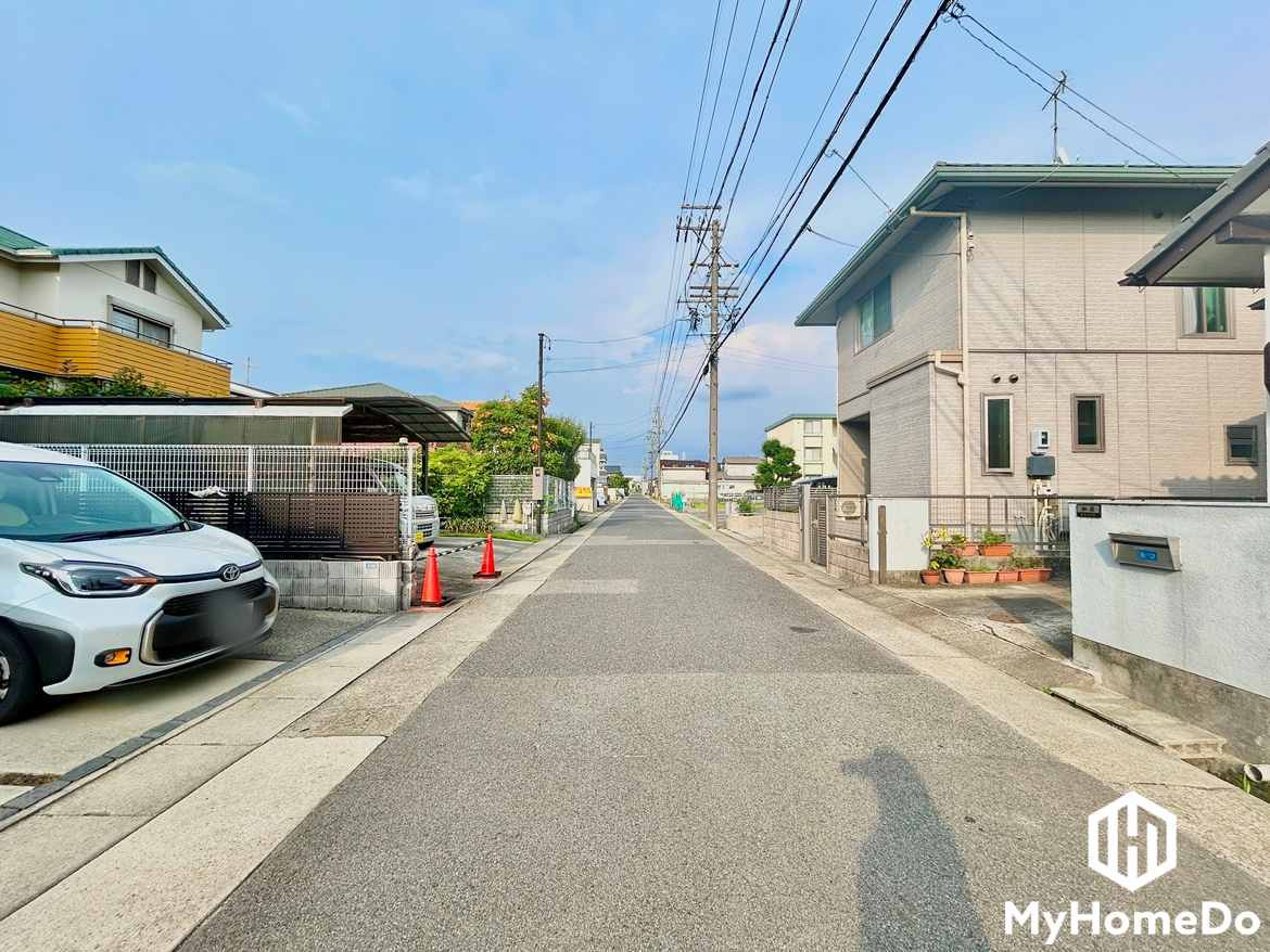 守山区太田井の前面道路含む現地写真|穏やかな街並みが広がる、落ち着いた住環境です