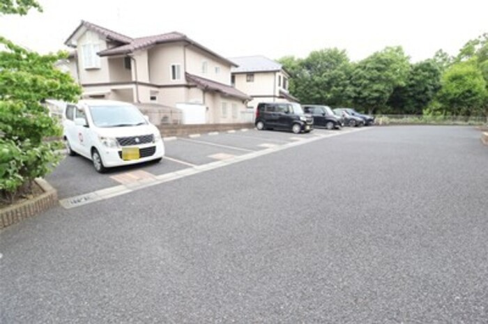 ガーデンパークみずきの駐車場