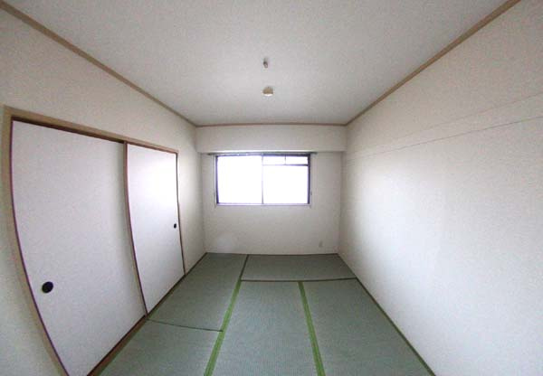 サザンコートの和室|落ち着いた雰囲気の和室付きです