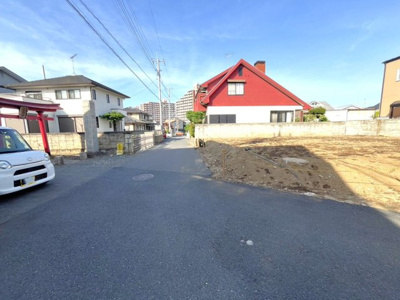 【前面道路含む現地写真】 | Blooming garden久喜市久喜北１丁目3期1号棟 | 前面道路含む現地写真です
