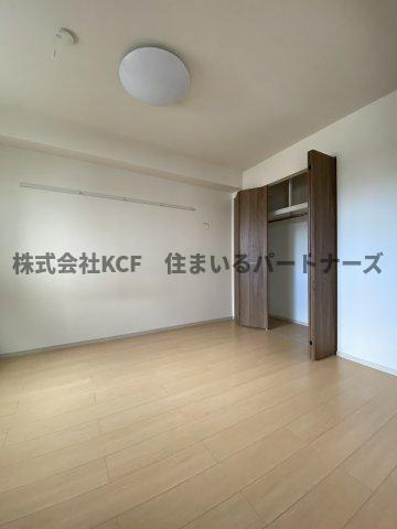 エルグランドパティオ弐番館の洋室|明るい洋室です