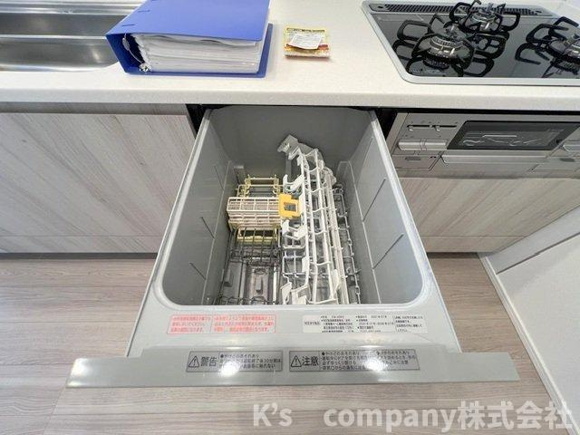 ◎藤沢市鵠沼海岸5丁目　レーベン鵠沼海岸のキッチン|家事の負担を軽減してくれる食器洗い乾燥機付き☆