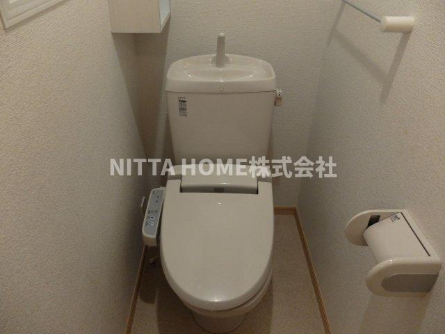 フリーデン　ハウスのトイレ|温水洗浄便座付きです◆