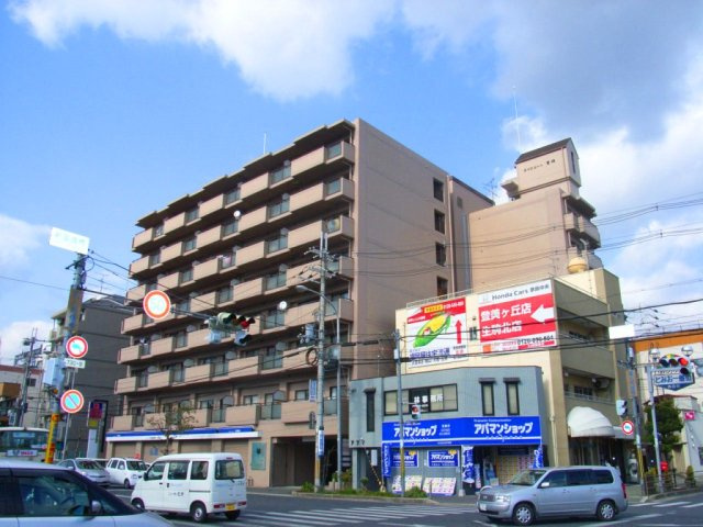 ライフコート富雄
