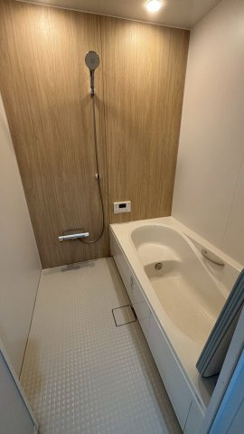 引野町4丁目2号棟の浴室