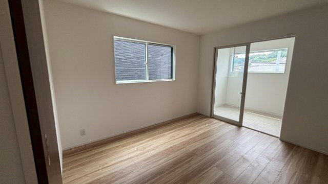 引野町4丁目2号棟の洋室