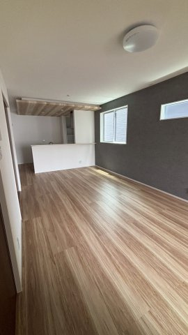 引野町4丁目2号棟の居間・リビング