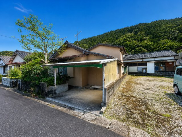 5Kに納戸と土間付｜日南市南郷町潟上・潮風香る港町に佇む戸建