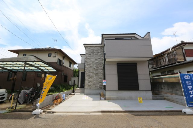 【KEIAI　Grace】 東大和市仲原１期の外観|日々のお買物は徒歩３分の業務スーパーや徒歩６分のマックスバリューで！