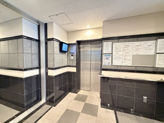 プレミスト松戸のロビー
