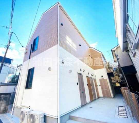 メゾンドオーブの外観|2020年11月築　木造地上2階建て総戸数6戸の賃貸アパート
東京都大田区東蒲田1丁目　京浜急行本線梅屋敷駅近徒歩5分、京急蒲田駅徒歩15分