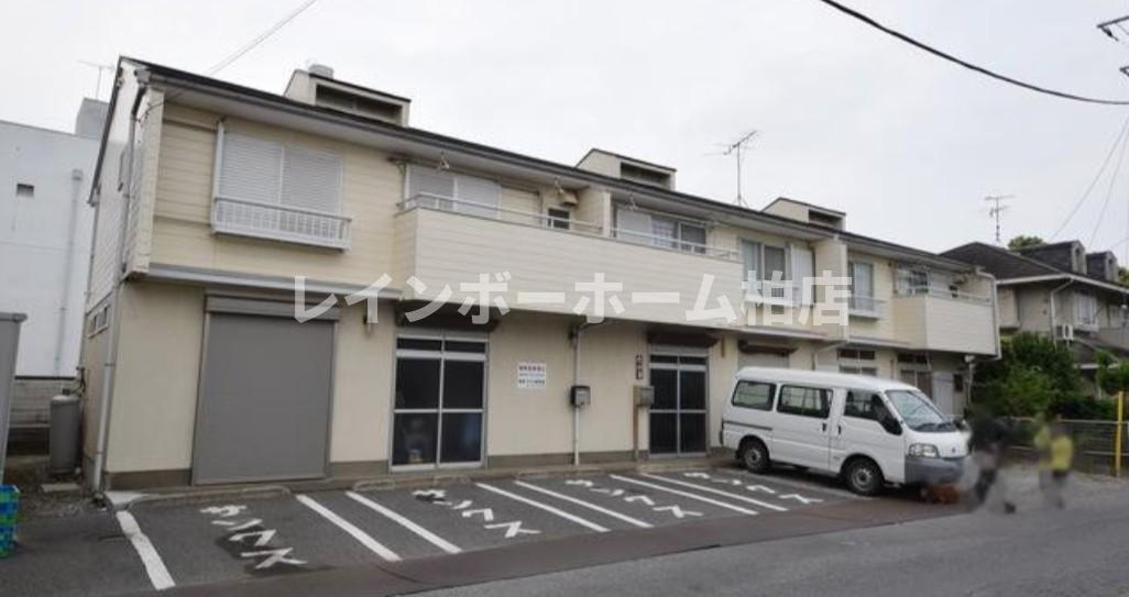 【仲介手数料：50％OFF】対象物件！の駐車場