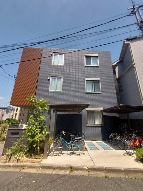 シャルマンの外観