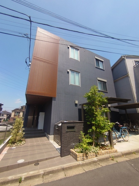シャルマンの外観