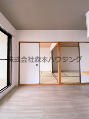 【居間・リビング】 | 　長楽ビル | 使い勝手の良い居間です