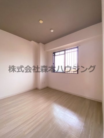 【洋室】 | 　長楽ビル | 使いやすい洋室です
