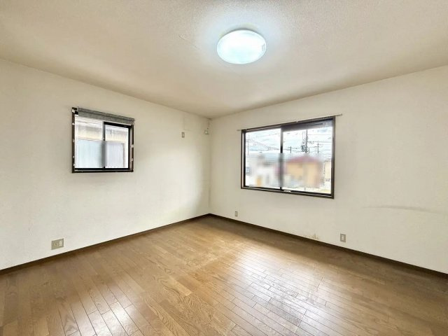 近江八幡市中小森町　中古戸建