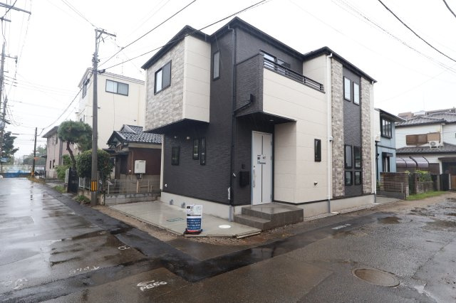 《仲介手数料無料》北区東大成町２丁目10-2新築一戸建て‎の外観|撮影日 2026年9月6日 12:00 雨