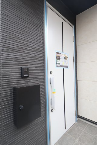 《仲介手数料無料》北区東大成町２丁目10-2新築一戸建て‎の玄関
