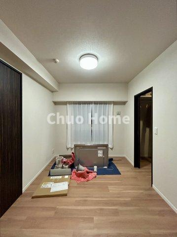 レーベンリヴァーレ浅草エヴァープライドの子供部屋|【子供部屋】お子様を持つ家庭の約6割が「家族や子どものため」に購入を希望。入学後の転校を避け、広い空間でのびのび育てたいなどの親心が、家探しのきっかけになっているようです。