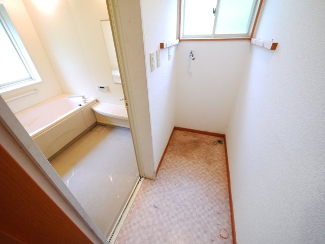 山武市埴谷　中古戸建のその他|2DK+倉庫+ログハウス　敷地約78坪  さんぶの森公園徒歩約5分  自然豊かな立地 書斎棚多数