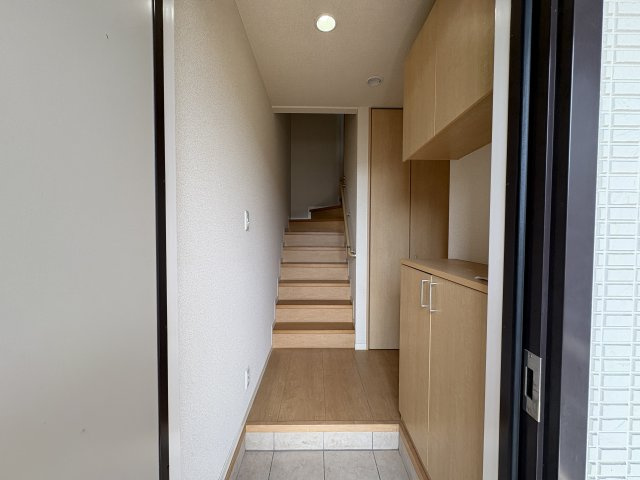 PISOMARIOの玄関