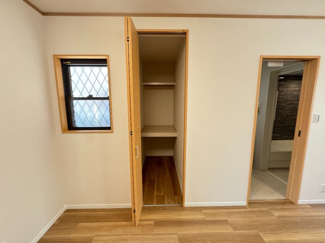 堺市西区鳳西町２丁の収納