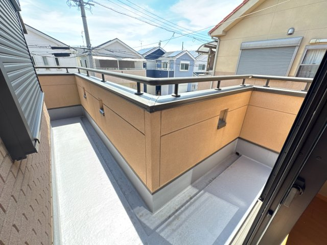 堺市西区鳳西町２丁のバルコニー