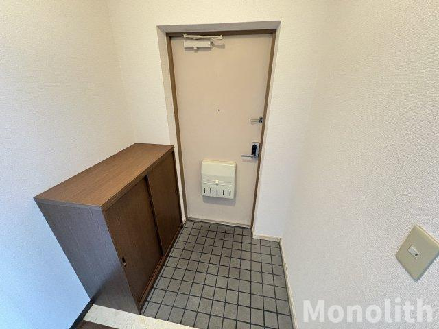オースター6番館の玄関