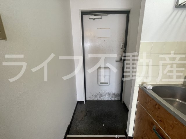 大宝枚岡CTヒルズの玄関|明るい玄関です