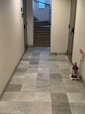 ルミエール池袋のエントランス