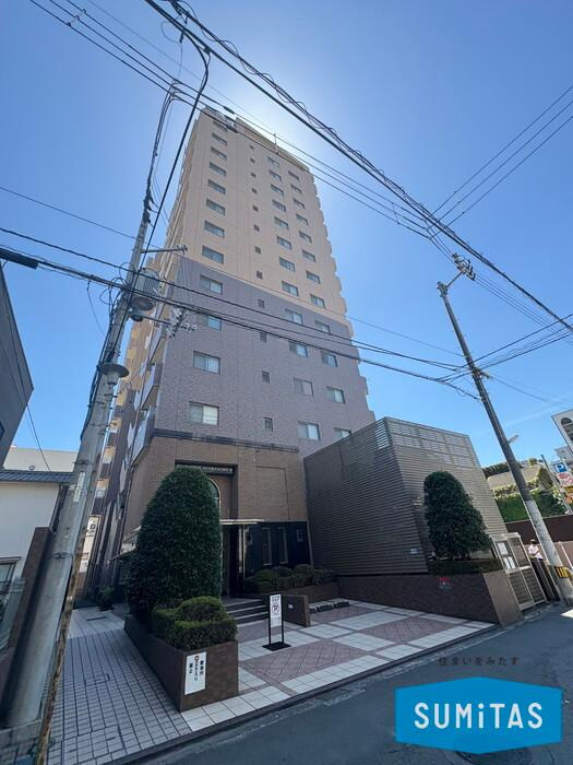 松山市三番町３丁目にあります、2003年築14階建てのマンションです♪