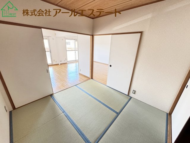 加古川グリーンシティD棟　　JR「加古川駅」徒歩13分の和室